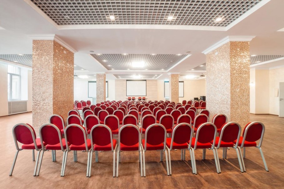 Гостиница Охтинская Санкт-Петербург конференц зал