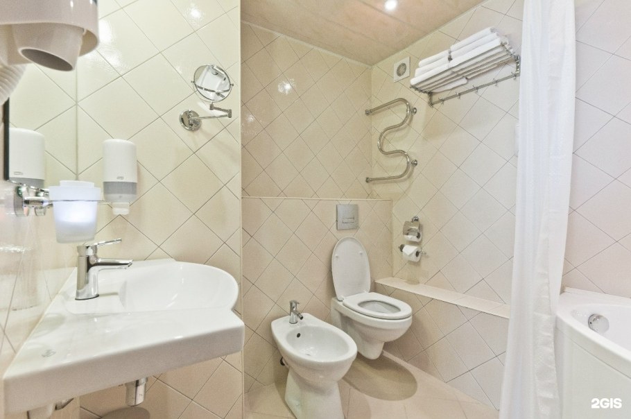 Охтинская гостиница Санкт-Петербург ванная комната