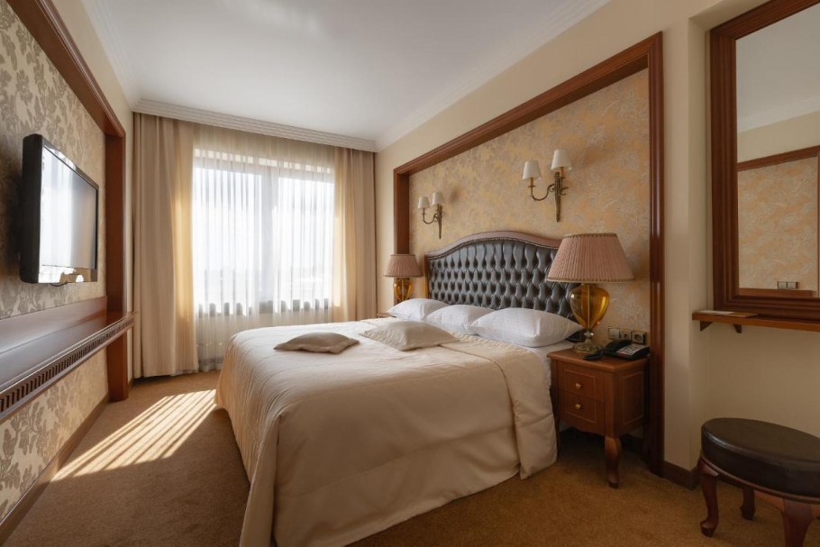 Отели в Минске цены расположения президент