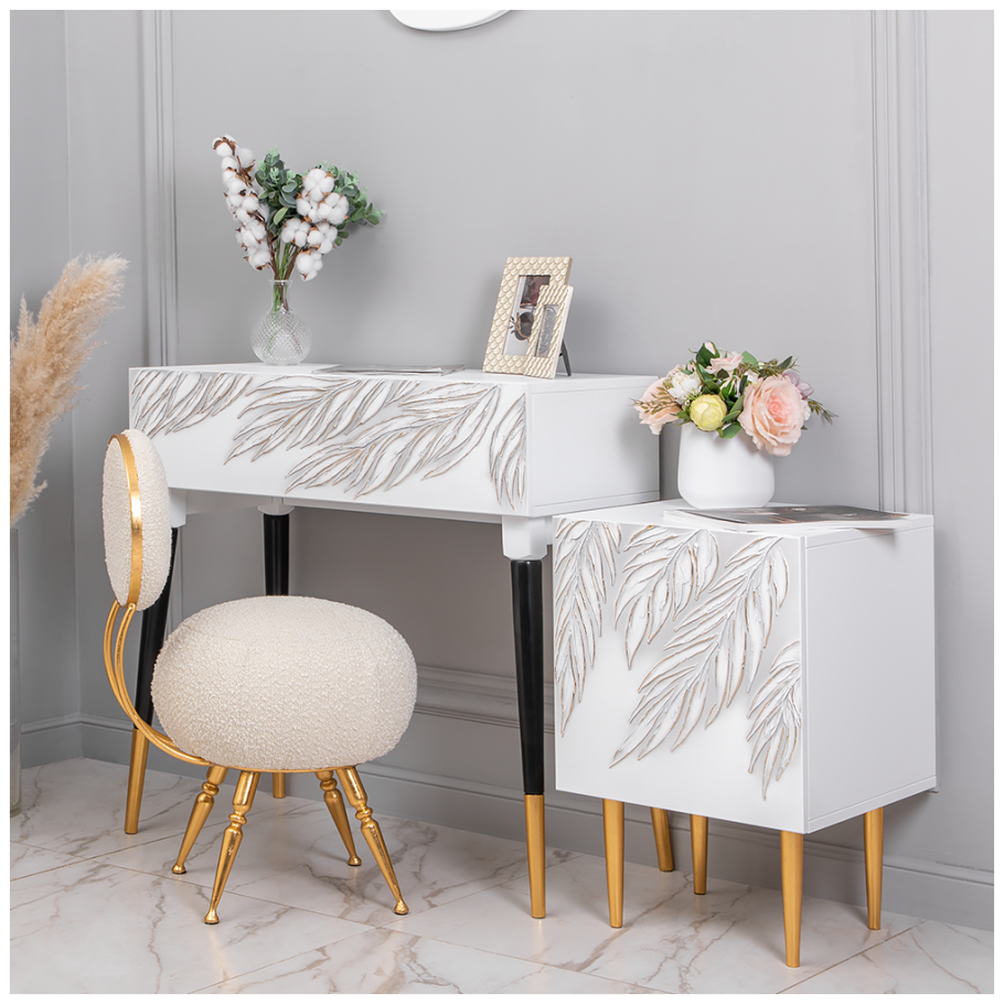 Мебель на ножках шпильках фото в интерьере