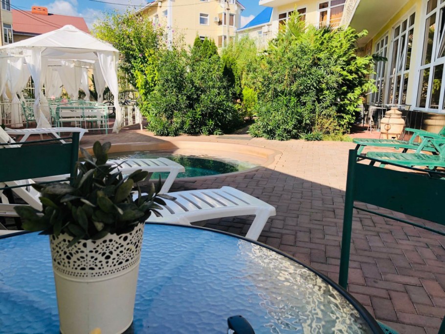 Отель Hales Лазаревское