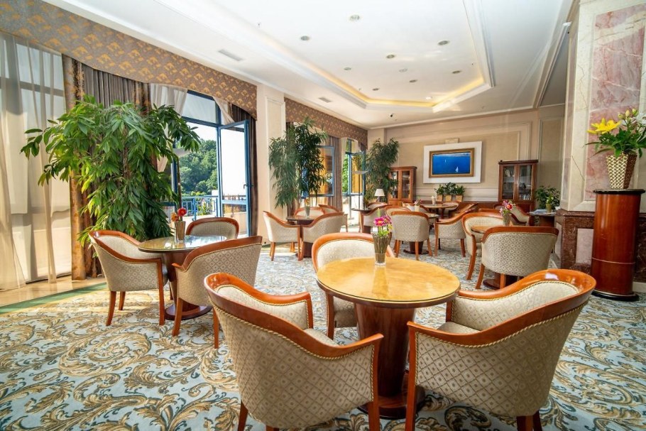 Завтрак в санатории Одиссея Лазаревское