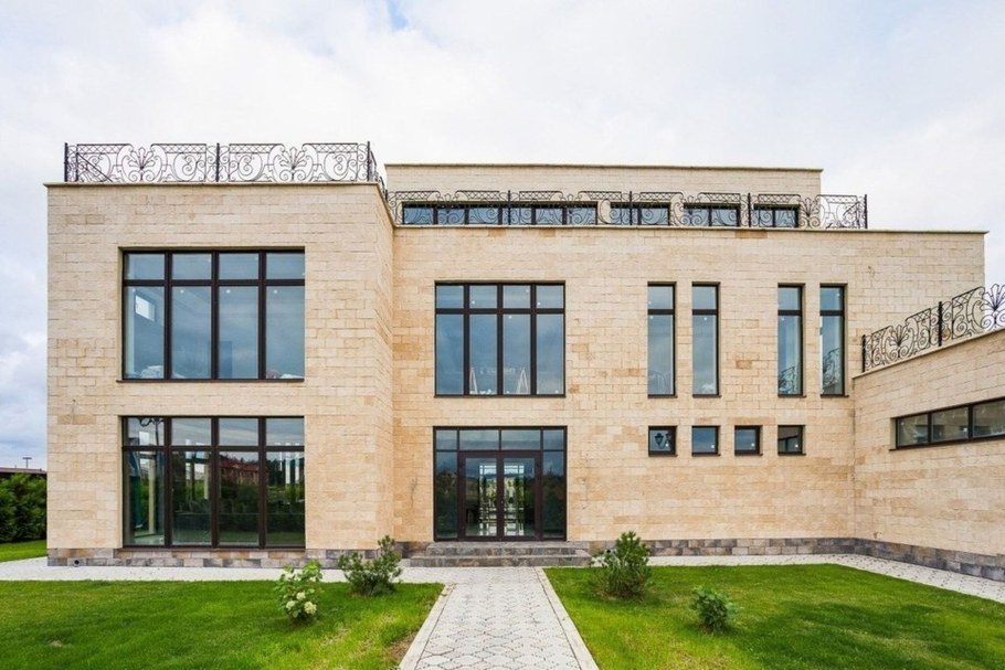 Поселок Шато Соверен дом Джигана