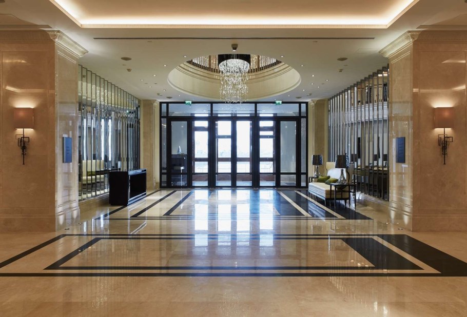 Холл four Seasons Москва