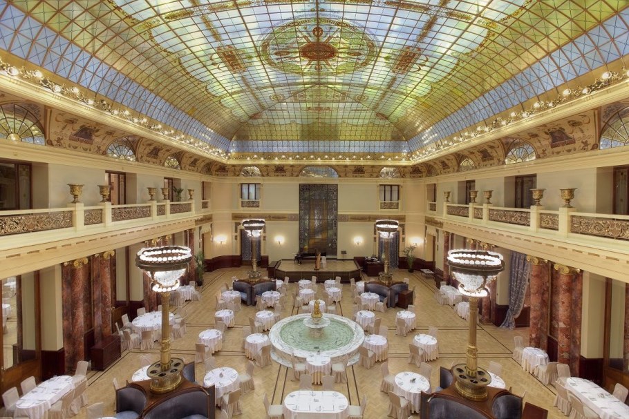 Метрополь банкетный зал