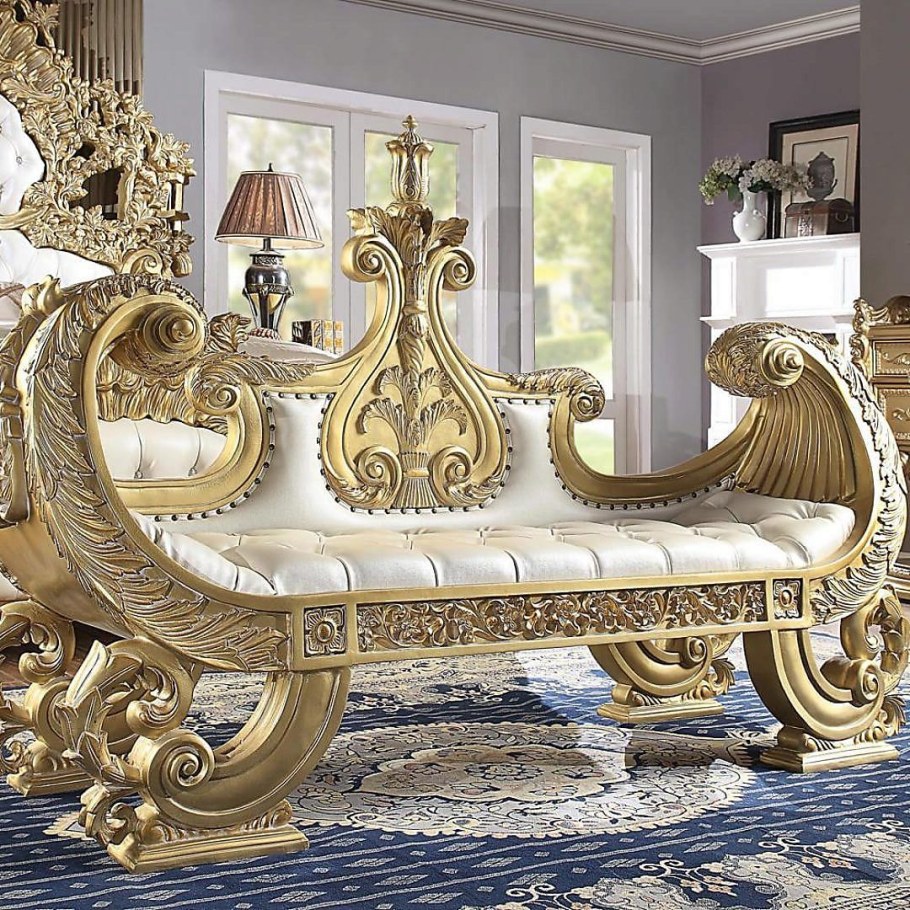 Дорогая резная мебель