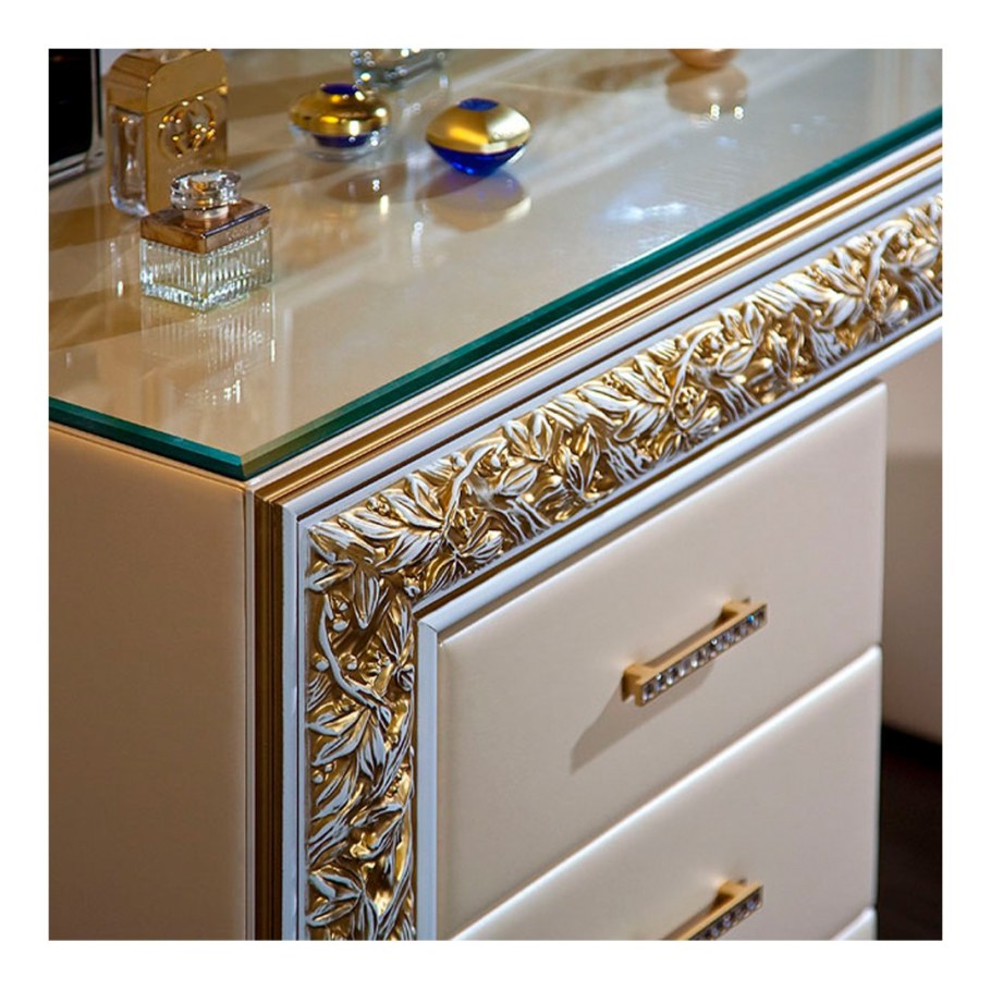 Багет для декора мебели