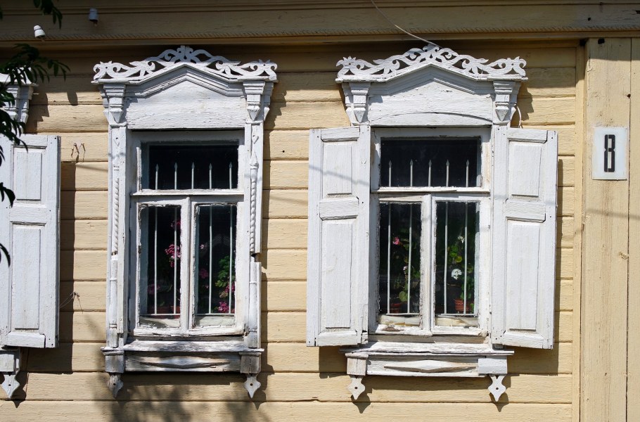 Деревянные наличники старые