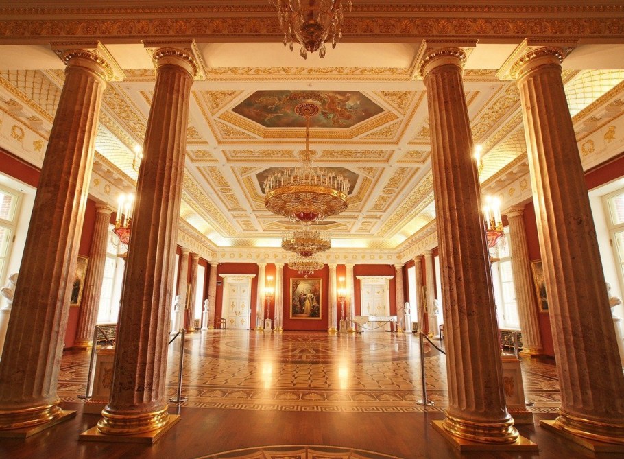 Усадьба Царицыно внутри