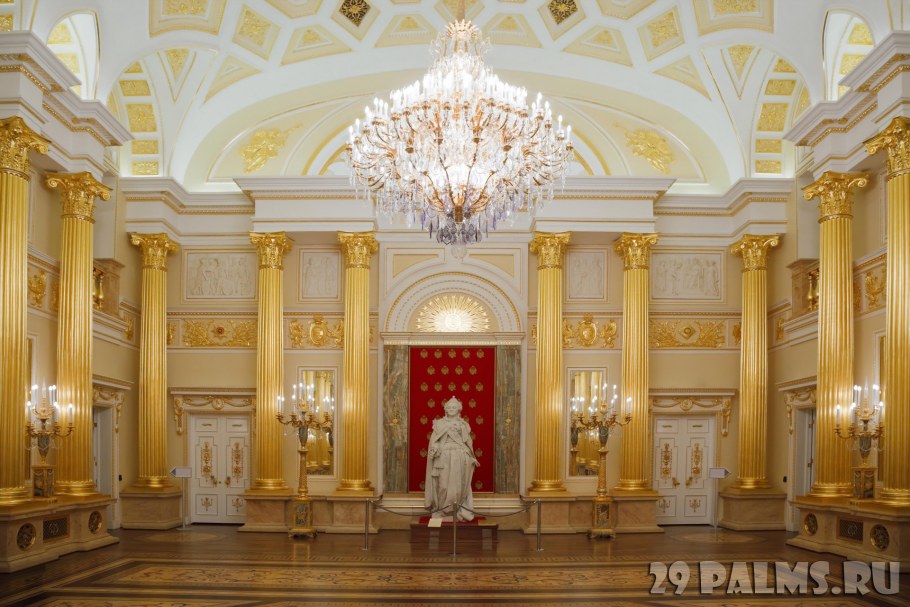 Дворец Царицыно спальня
