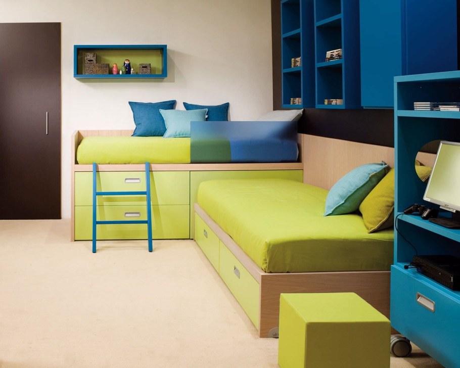 Угловая кровать для двоих детей