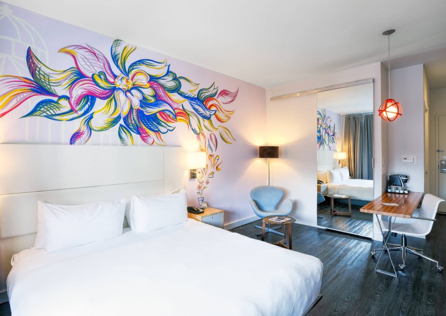 Роспись в современном интерьере