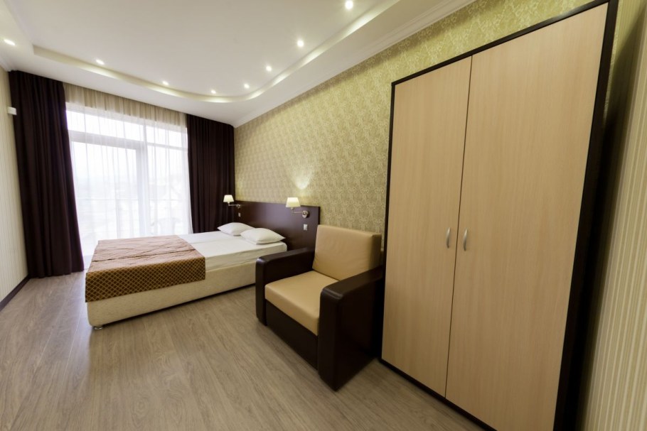 Encino отель 3 Адлер стандартный номер с балконом