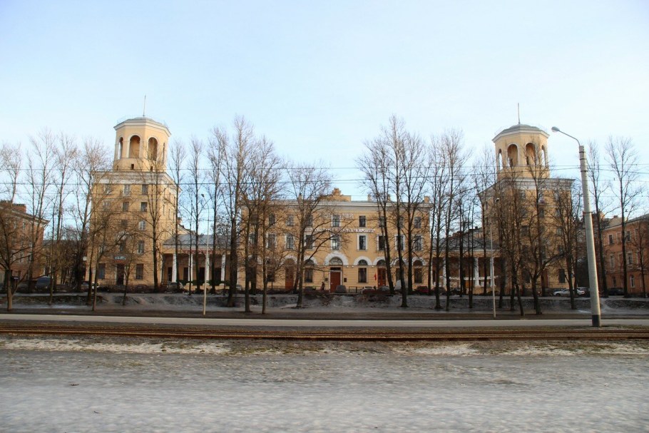 Проспект Стачек 158 ДК Кировец