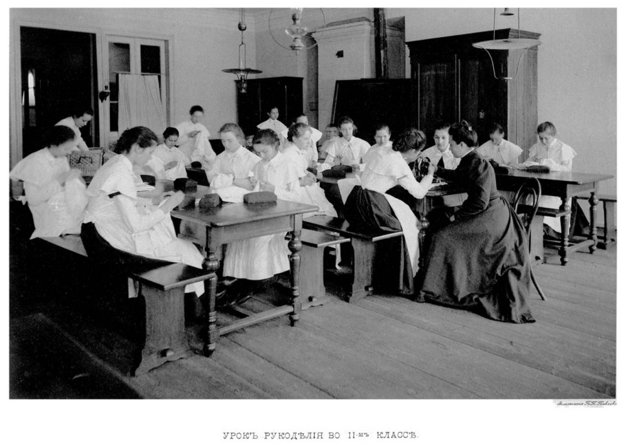 Смольный институт в 19 веке