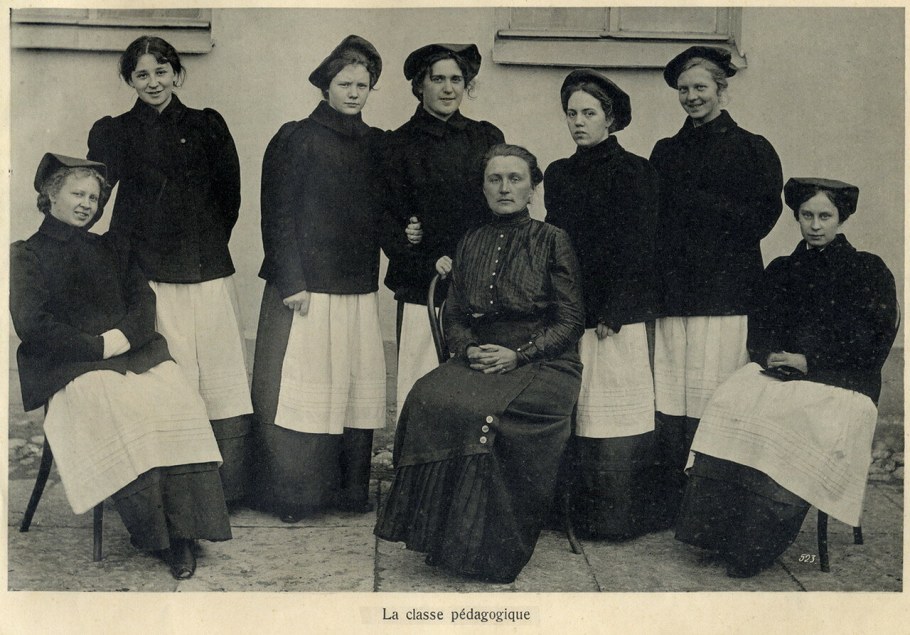 Институтка 19 век