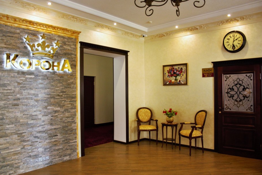 Отель корона