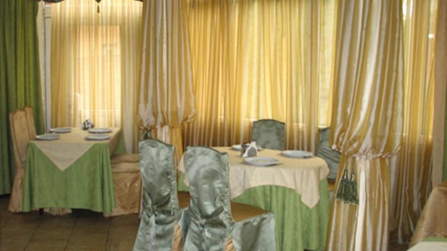 Отель четыре короны в Дмитрове