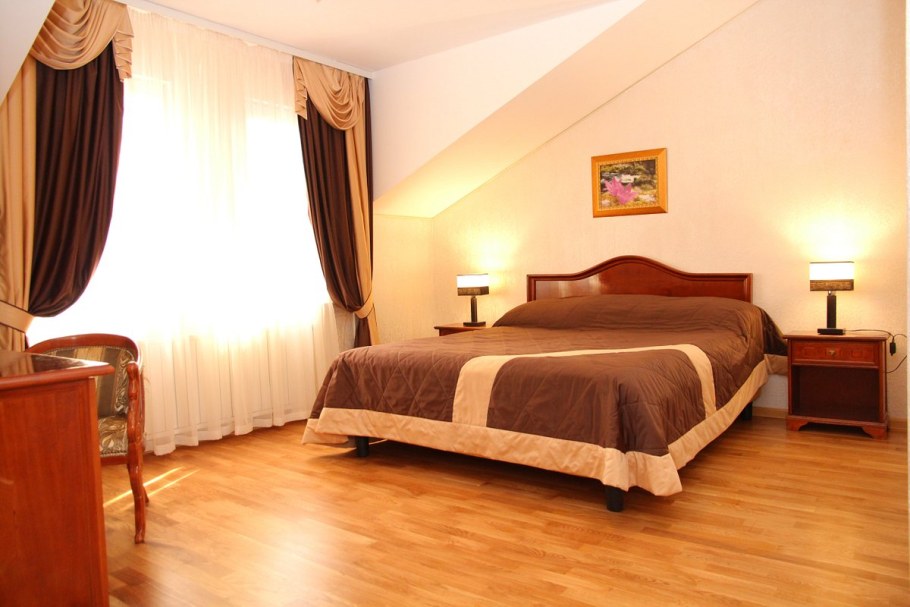 Четыре короны Дмитров