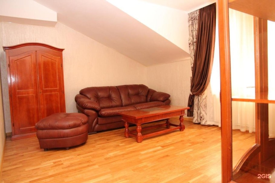 Гостиница четыре короны в Дмитрове