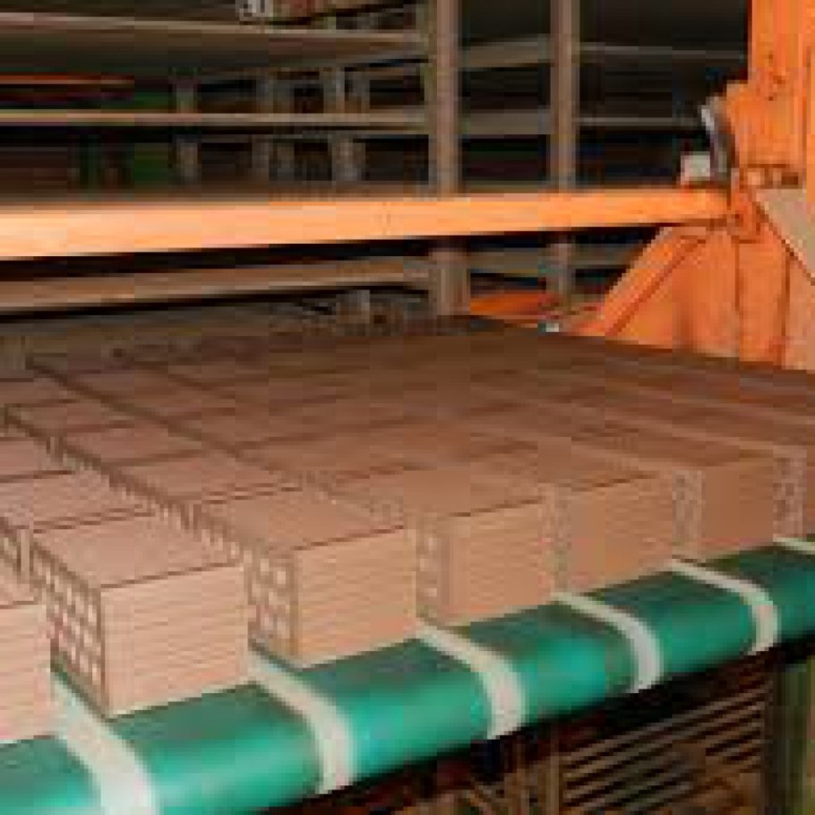 Прессование керамического кирпича