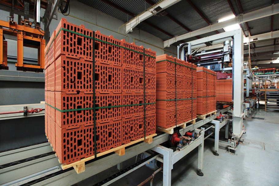 Завод Амстрон Порикам