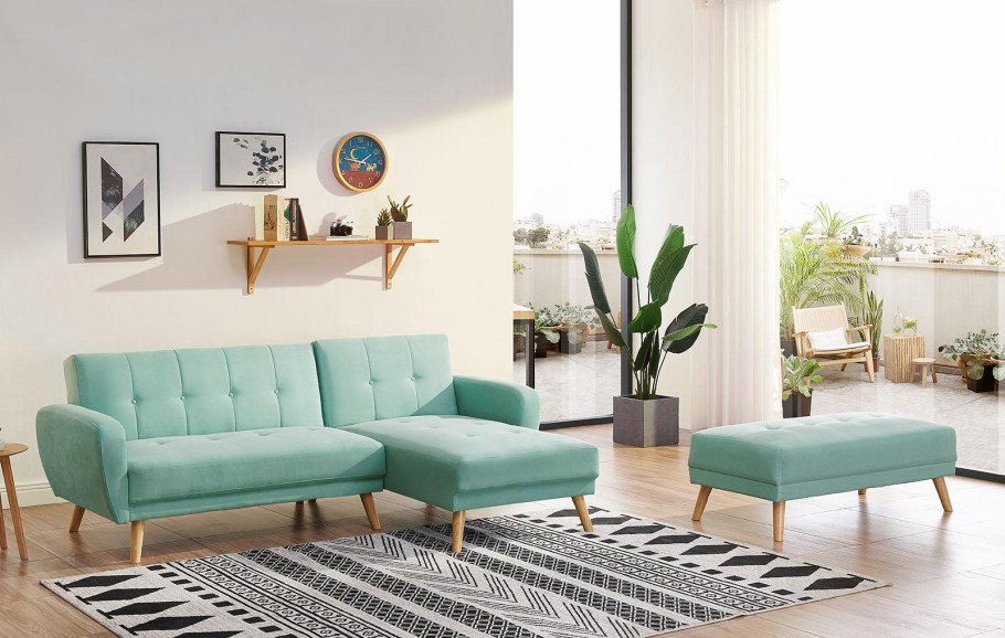 Диван-кровать углом 70000 рублей