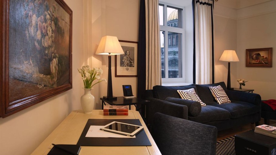 Отель Астория Санкт-Петербург Люкс