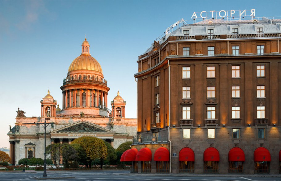 Исаакиевский собор и гостиница Астория