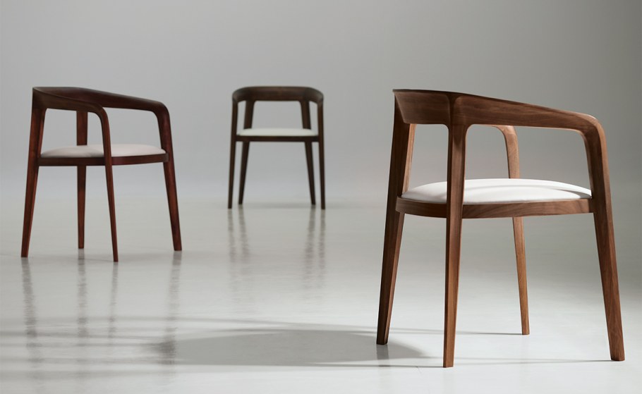 Стильные стулья из дерева