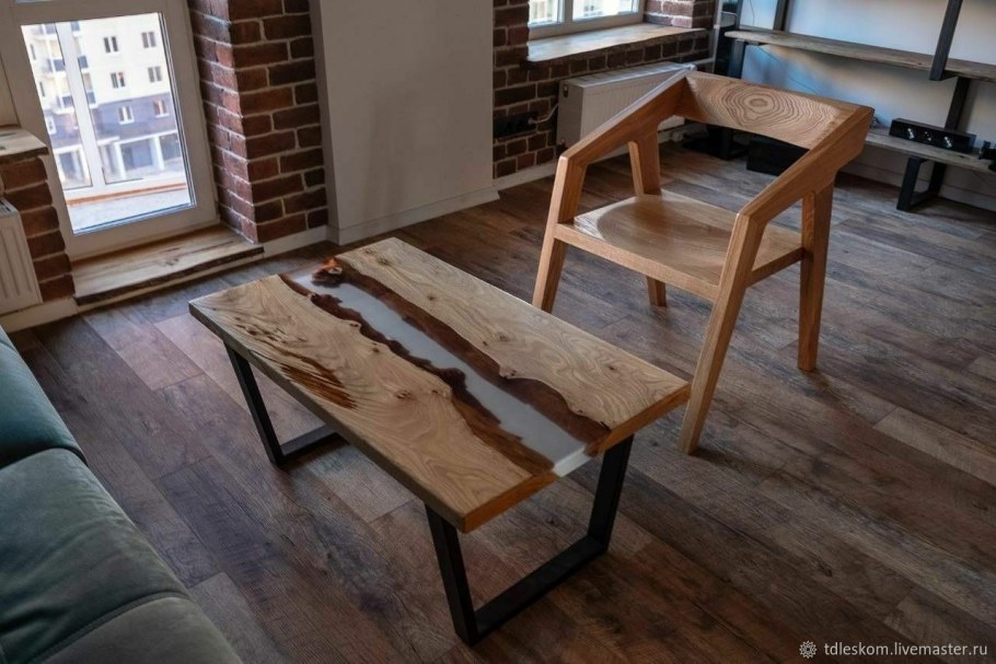 Стулья из цельного массива дерева