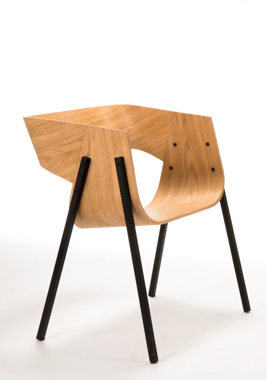 Дизайнерский стул из фанеры