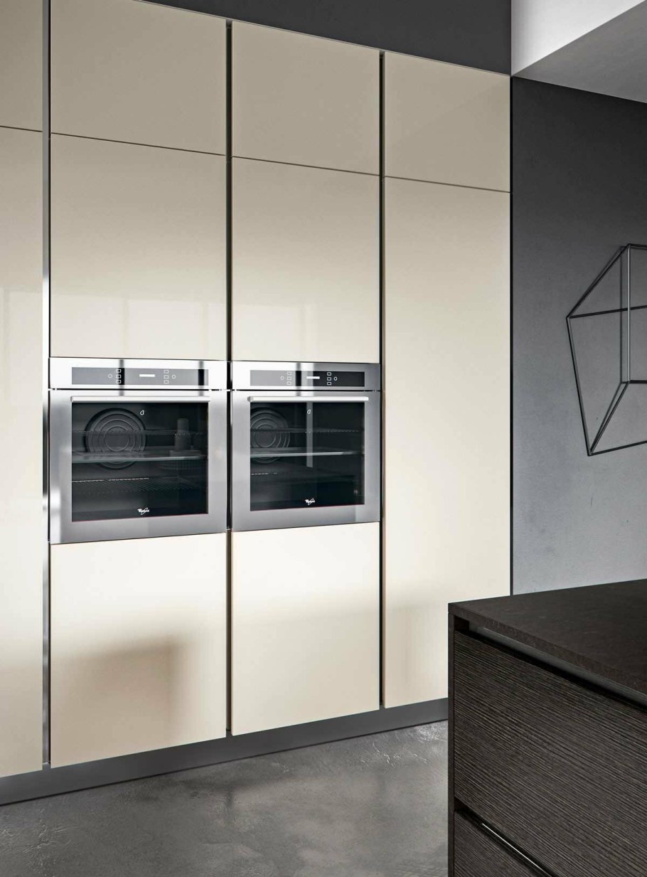 Вертикальная профиль ручка gola