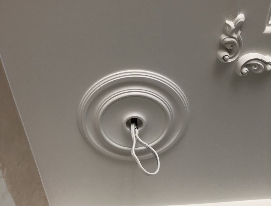 Розетка потолочная с крюком РП-1