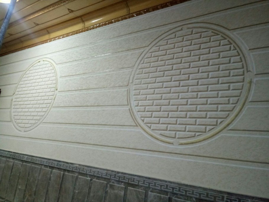 Травертин фасад арка