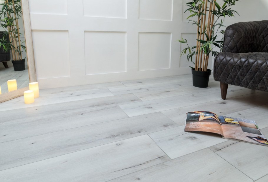 Виниловый ламинат AQUAFLOOR REALWOOD click af6051