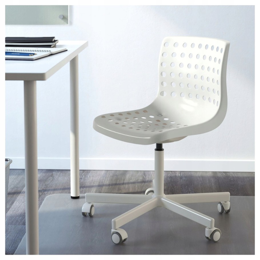 Стул икеа СКОЛБЕРГ СПОРРЕН