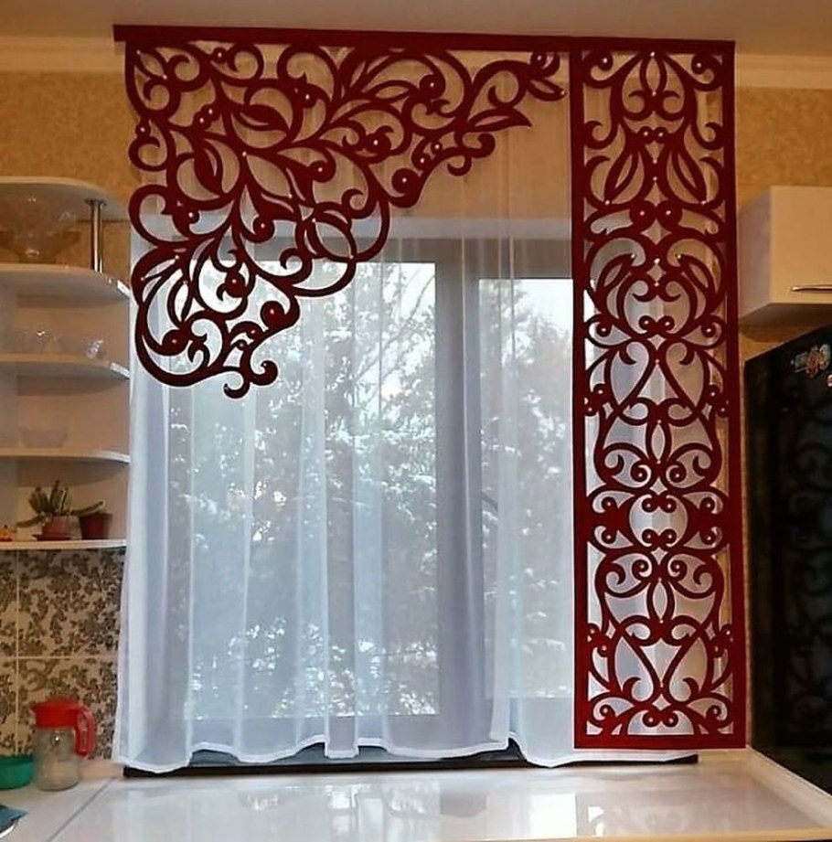 Резной ламбрекен