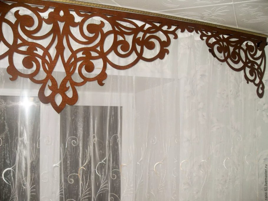 Ламбрекен из фетра