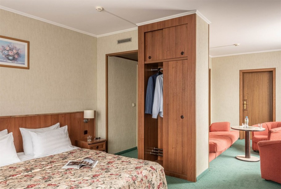 Гостиница космос полулюкс