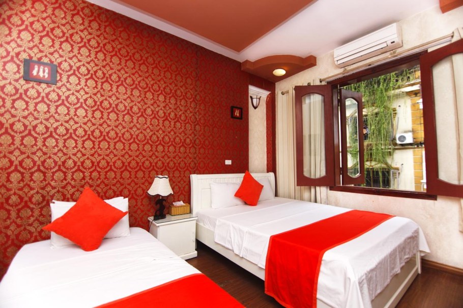 Во Вьетнаме гостиница Аврора