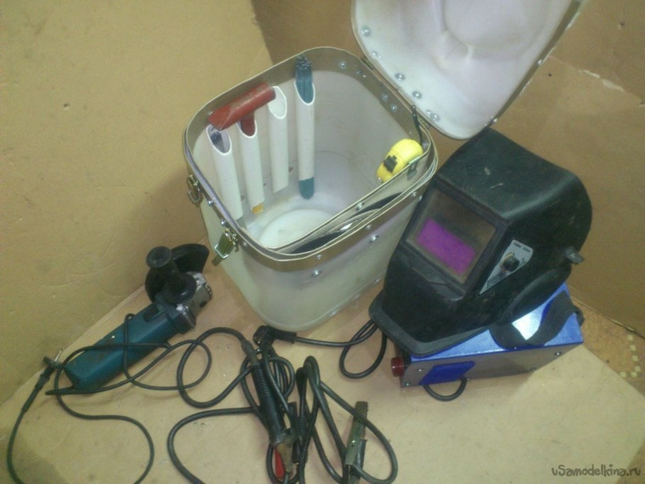 Ящик для сварочного аппарата из канистры