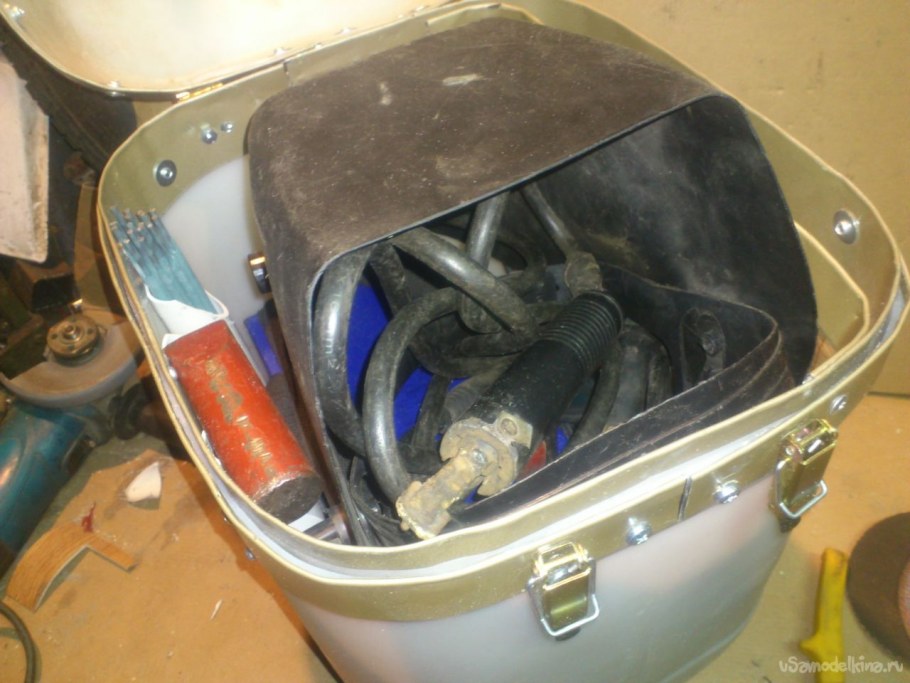 Ящик для сварки из канистры