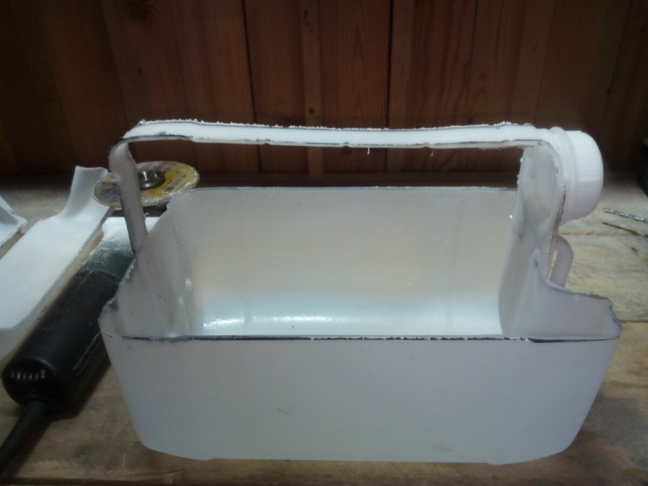 Переноска для инструмента из канистры