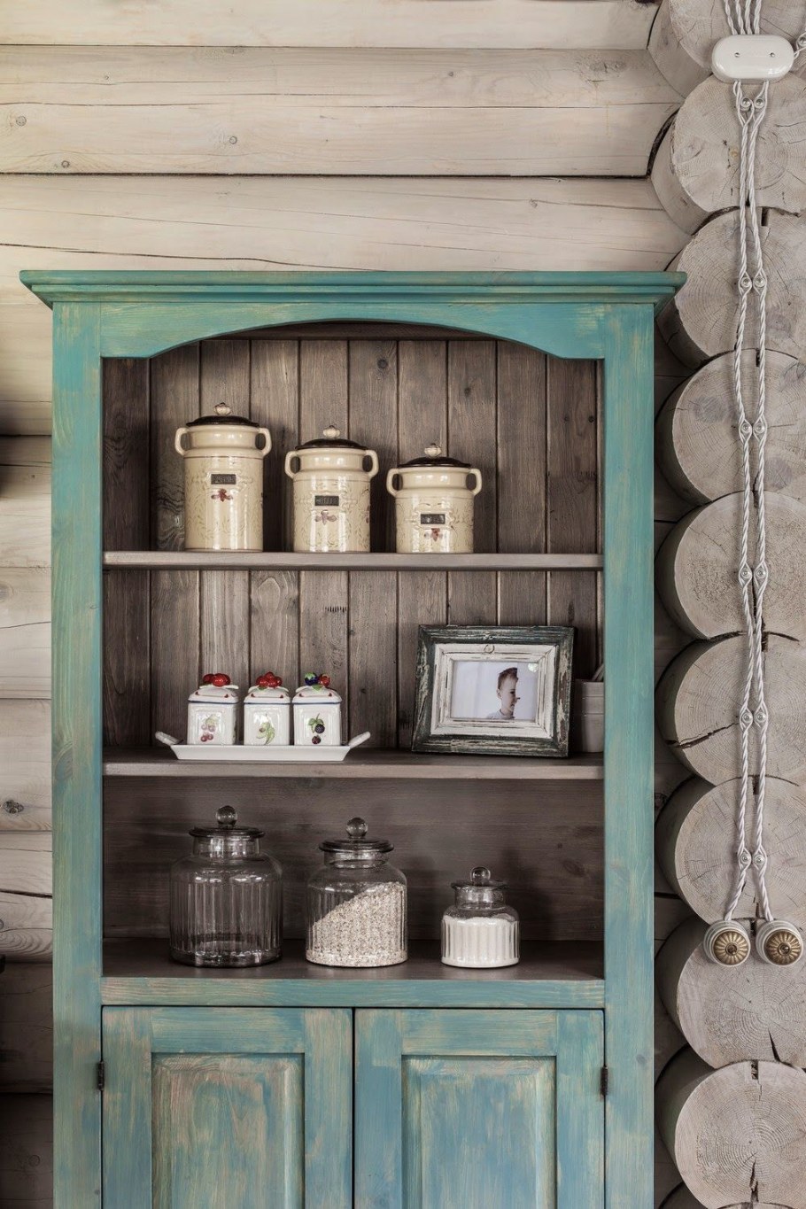 Буфет для кухни в скандинавском стиле