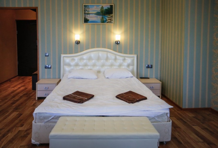 Отель Пушкин Псков номер мансарда