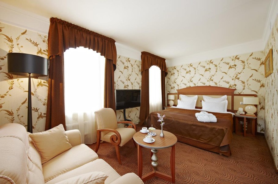 Отель двор Подзноева Псков