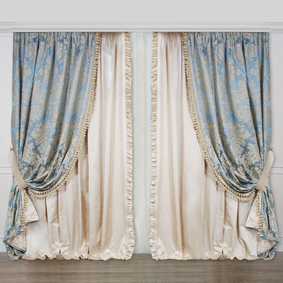 Классические голубые шторы