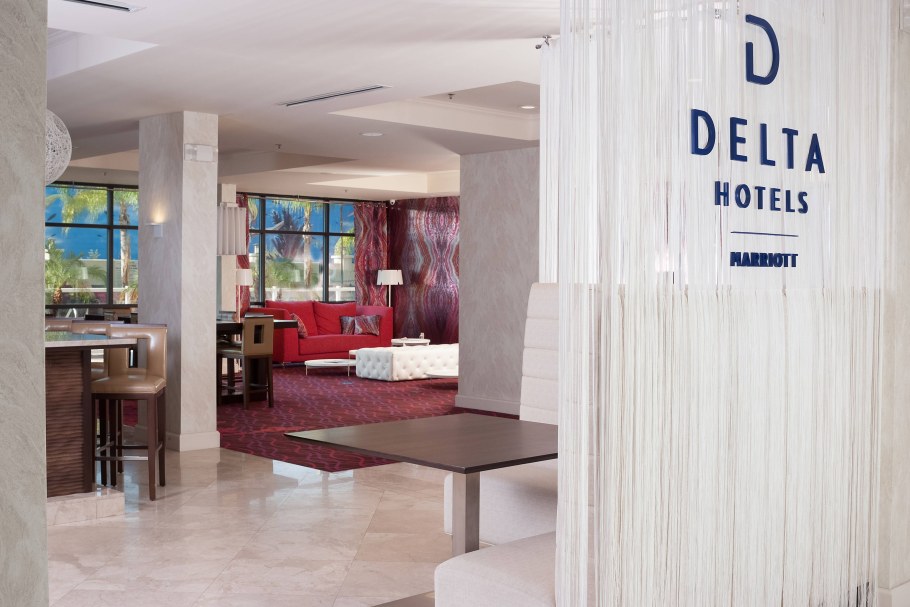 Delta Hotels by Marriott логотип