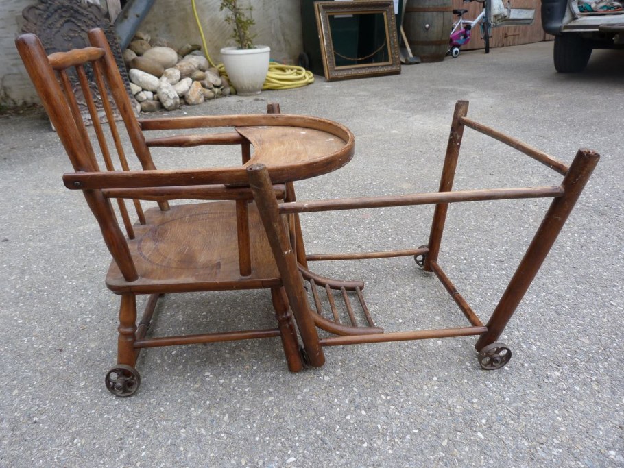 Старинный детский стульчик